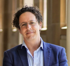 Dr Kim de Rijke